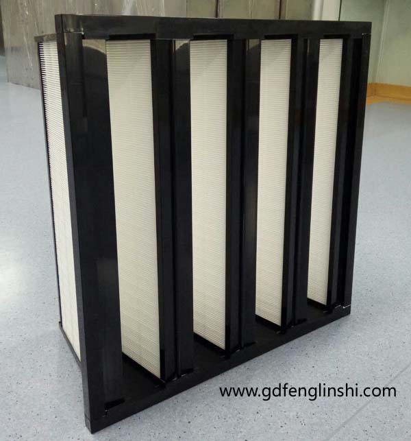 大風(fēng)量組合式高效過濾器具有過濾面積大，阻力低，使用壽命長(zhǎng)特點(diǎn)