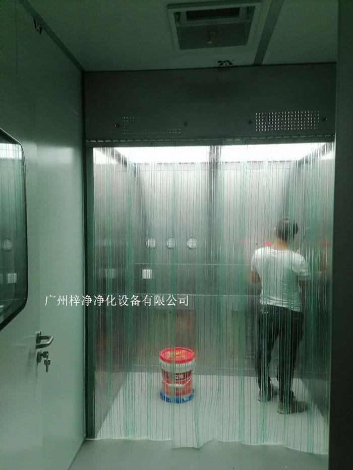 全部根據(jù)用戶要求定制非標(biāo)尺寸的稱量室。