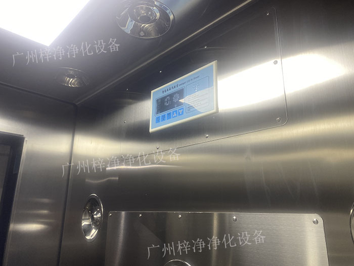 高端滿(mǎn)焊接風(fēng)淋室產(chǎn)品內(nèi)結(jié)構(gòu)