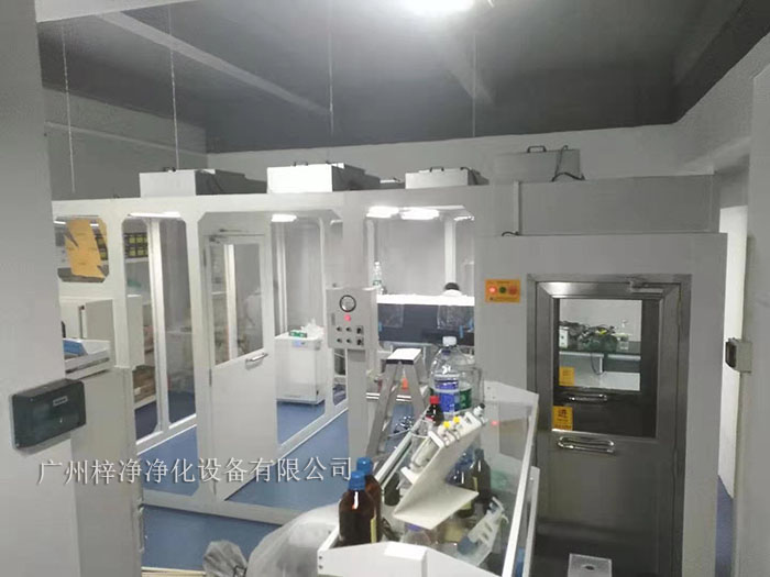 風(fēng)淋室、傳遞窗、潔凈棚在半導(dǎo)體行業(yè)無塵室的要求
